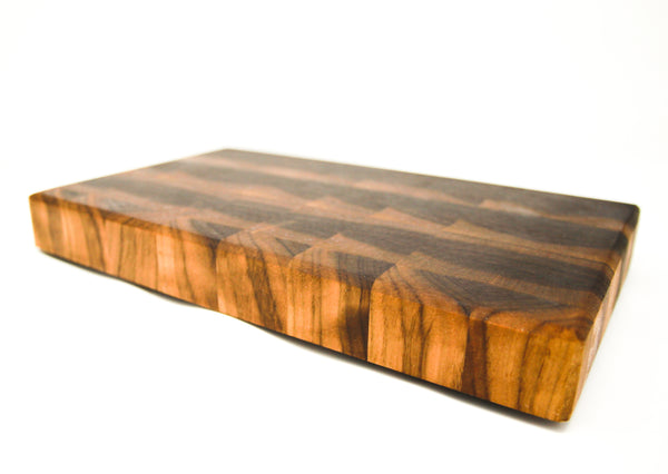 End Grain Walnut Cutting Board